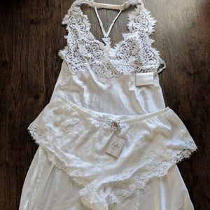 Bridal sleepwear